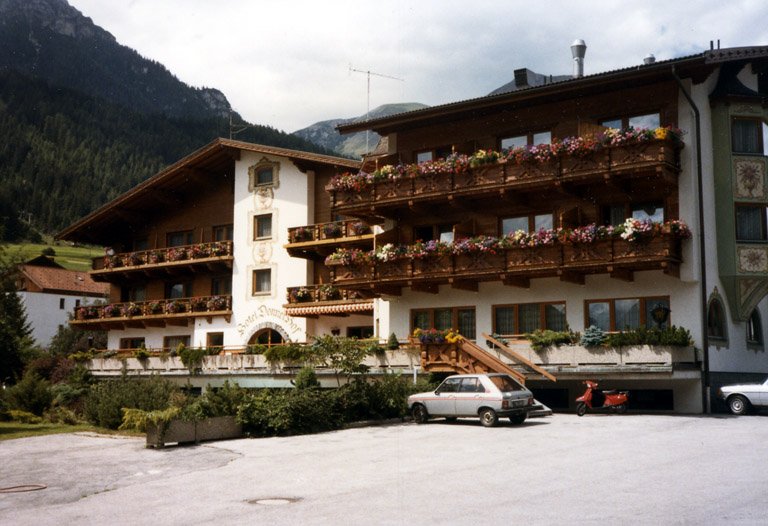 hoteldonnerhoffulpmesstubaitalvalley.jpg