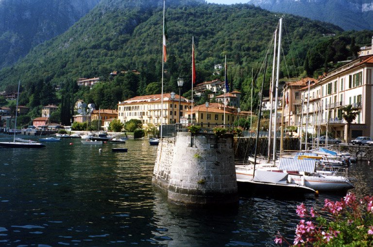 portofvarennalakecomo.jpg